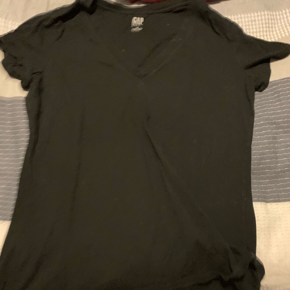 Classic gap t shirt